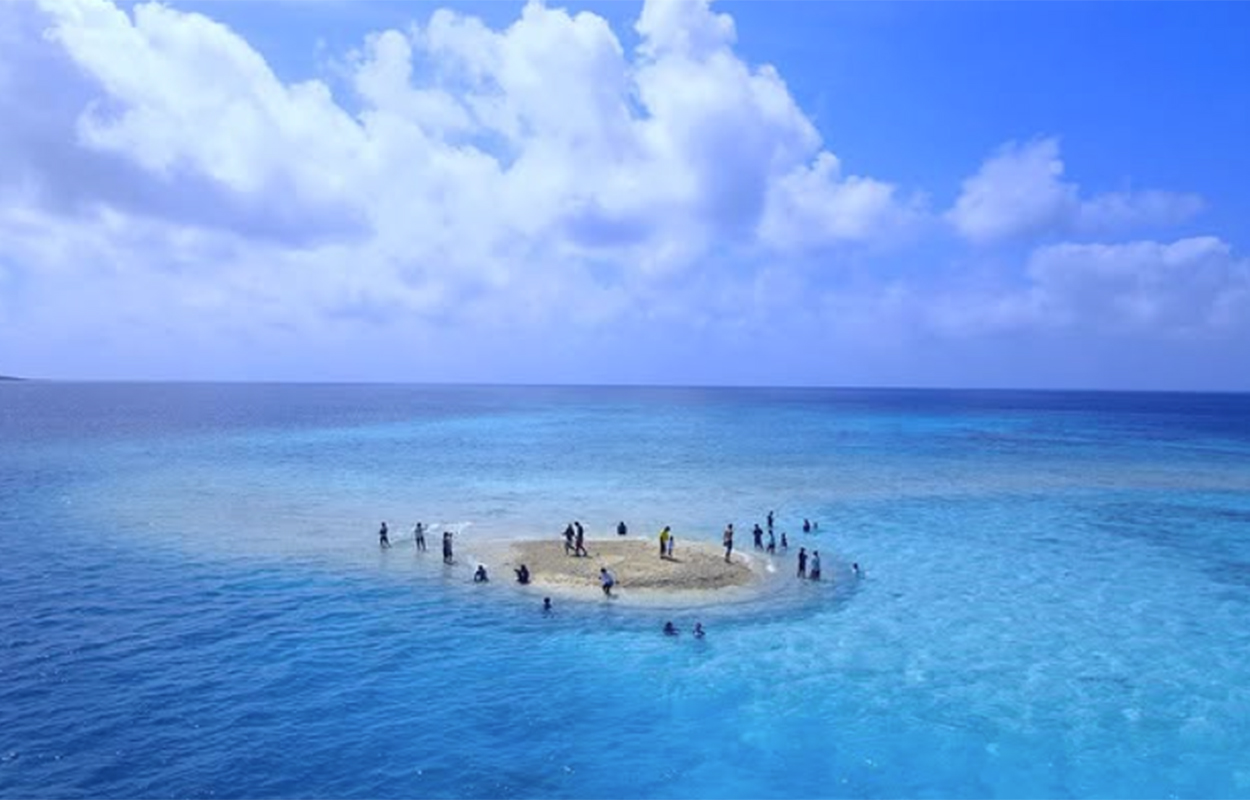 バラス島 空撮